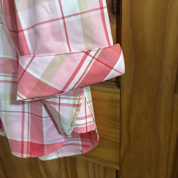 Foxcroft NYC wrinkle free button down - Picture 4 of 7